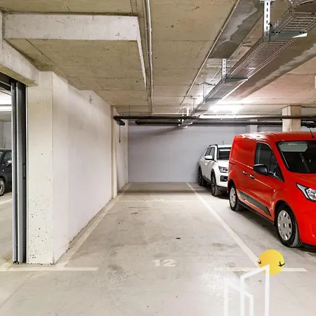 View - By Metro, Kids Room, Huge Terrace, 2 Garages, Ps5, Playground, Bbq, 24h Security ソフィア
