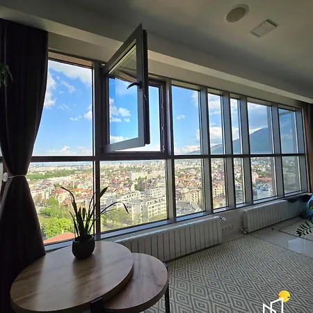アパート View - By Metro, Kids Room, Huge Terrace, 2 Garages, Ps5, Playground, Bbq, 24h Security